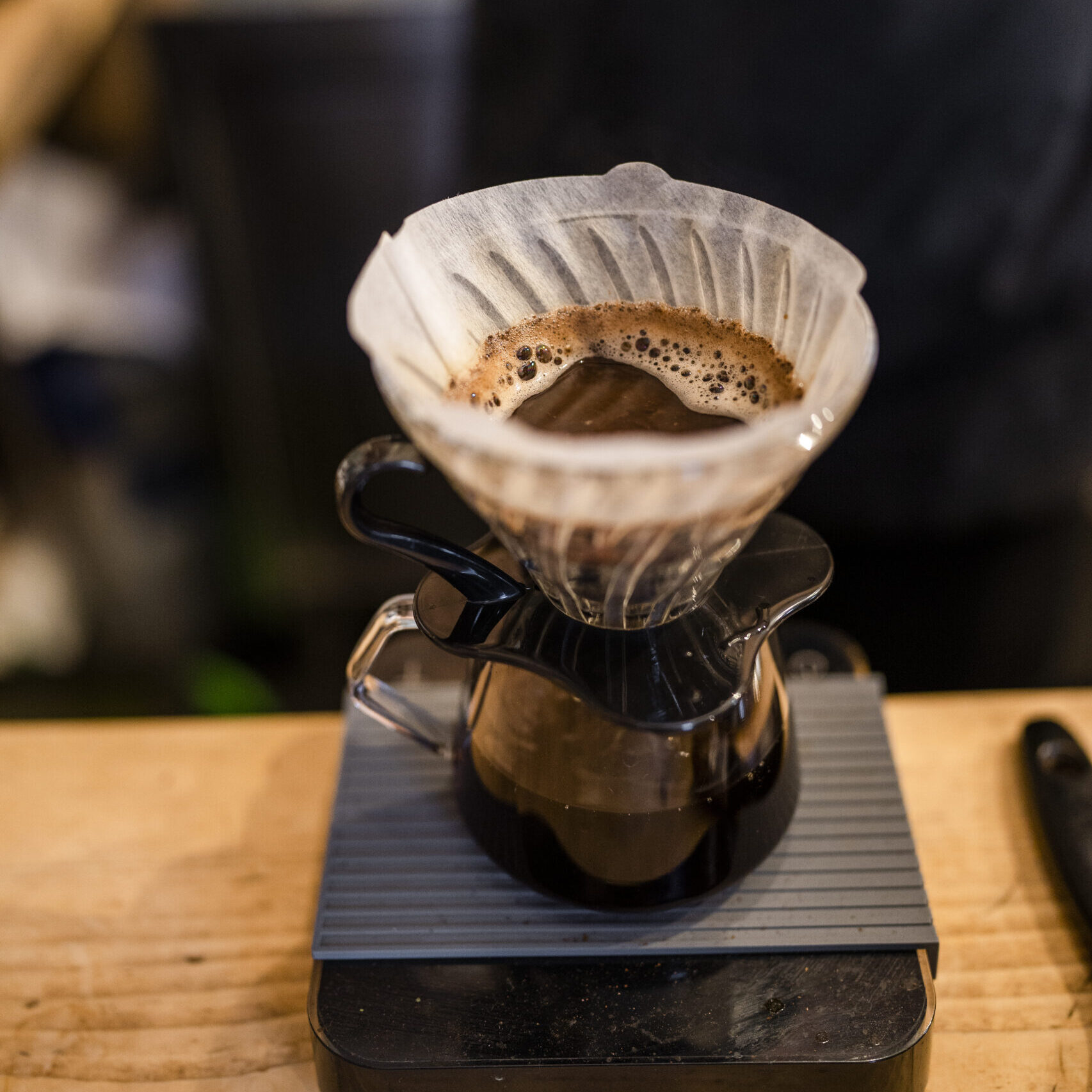 Bild zeigt Specialty Coffee während des Filterprozesses